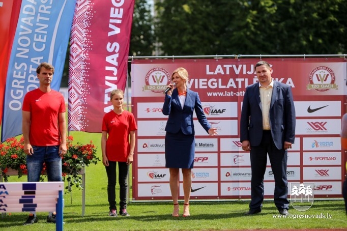 Ogres vieglatlētiem astoņas medaļas Latvijas čempionātā