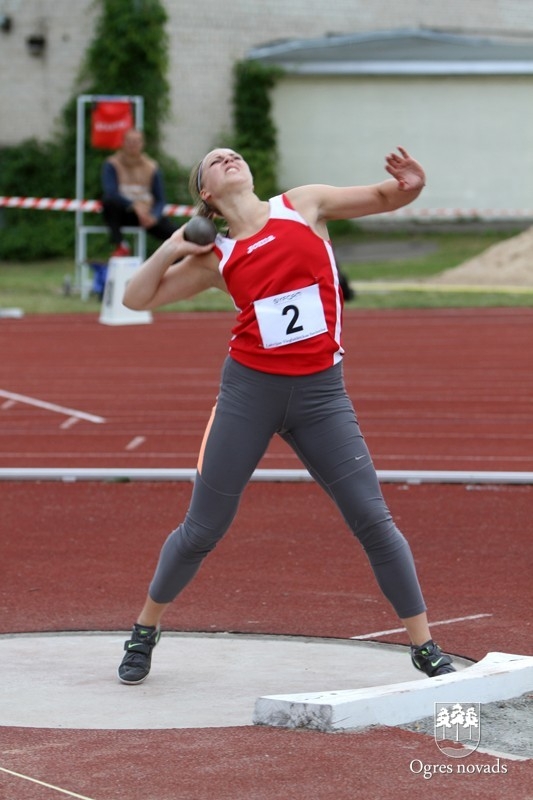 Ogres novada vieglatlētiem trīs valsts čempionāta medaļas