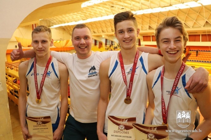 Ogres NSC vieglatlētiem četras godalgas Latvijas čempionātā