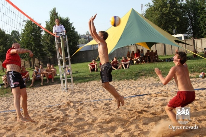 Pludmales volejbola čempionāta 1. kārta