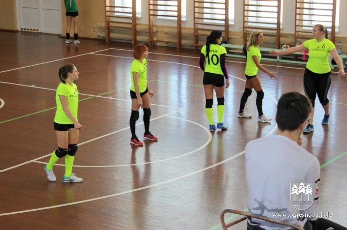 Madlienas kausu volejbolā izcīna "ReActive"
