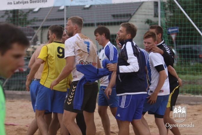 Ogrēniešiem 3.vieta pludmales handbola čempionāta 2.posmā