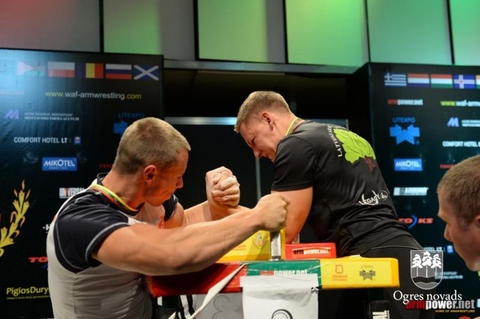 Krapietim Liepiņam cerīgs starts pasaules čempionātā