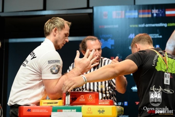 Krapietim Liepiņam cerīgs starts pasaules čempionātā