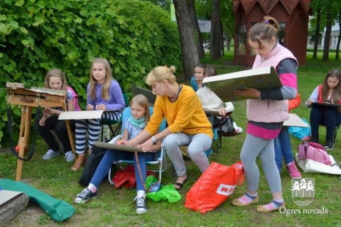 Zaļā prakse Ogres mākslas skolas audzēkņiem