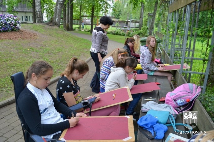 Zaļā prakse Ogres mākslas skolas audzēkņiem