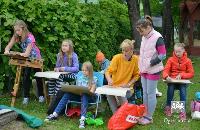 Zaļā prakse Ogres mākslas skolas audzēkņiem