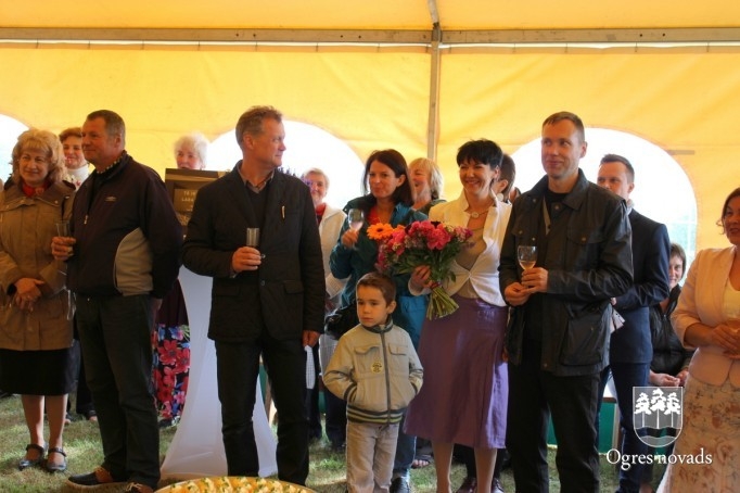 Daugavas krastā, sirsnīgā atmosfērā aizvadīts PPP biedrības Zied zeme jubilejas pasākums