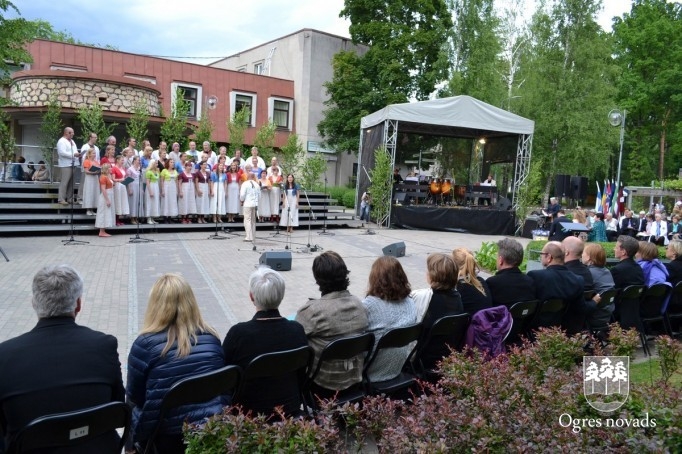 VIII Ziemeļu un Baltijas valstu Dziesmu svētku Novadu diena Ogrē