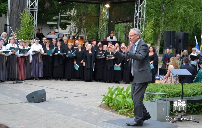 VIII Ziemeļu un Baltijas valstu Dziesmu svētku Novadu diena Ogrē