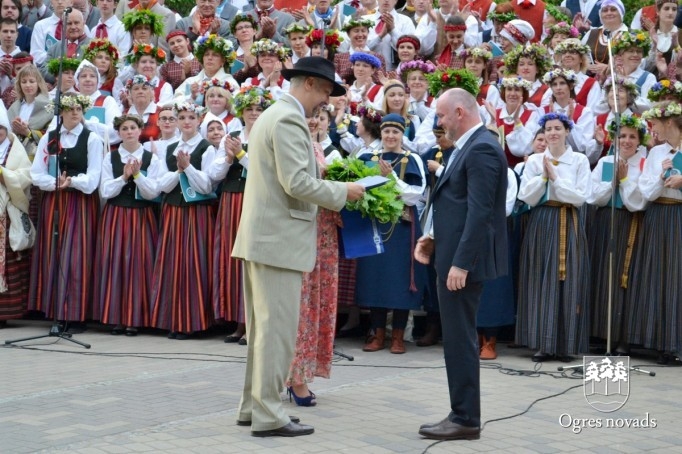 VIII Ziemeļu un Baltijas valstu Dziesmu svētku Novadu diena Ogrē