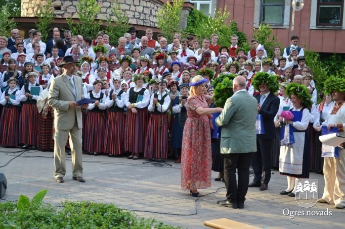 VIII Ziemeļu un Baltijas valstu Dziesmu svētku Novadu diena Ogrē