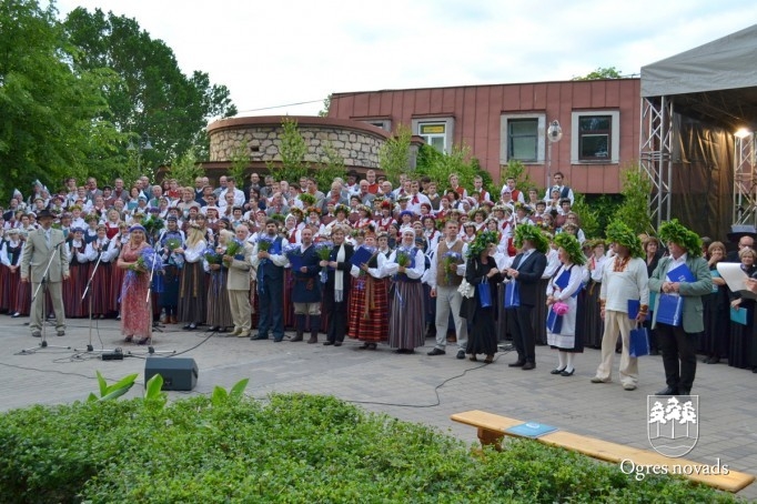 VIII Ziemeļu un Baltijas valstu Dziesmu svētku Novadu diena Ogrē