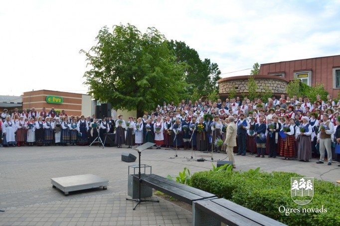 VIII Ziemeļu un Baltijas valstu Dziesmu svētku Novadu diena Ogrē