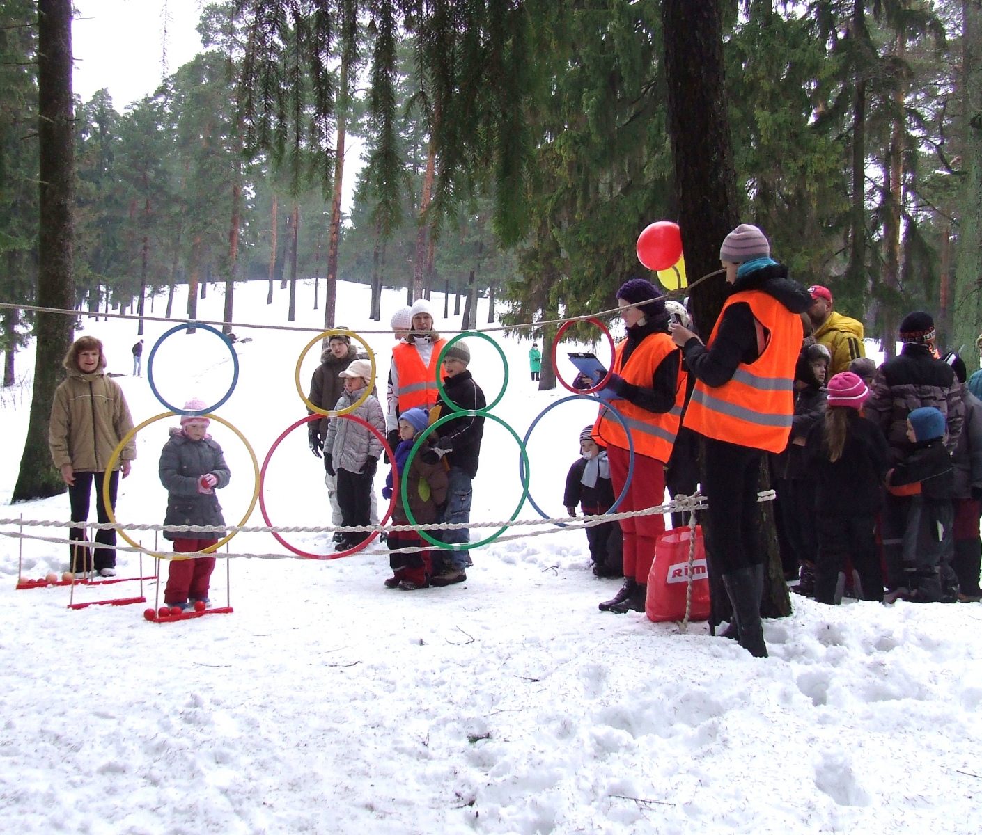 Aizvadīti Ogres novada ģimeņu ziemas sporta svētki