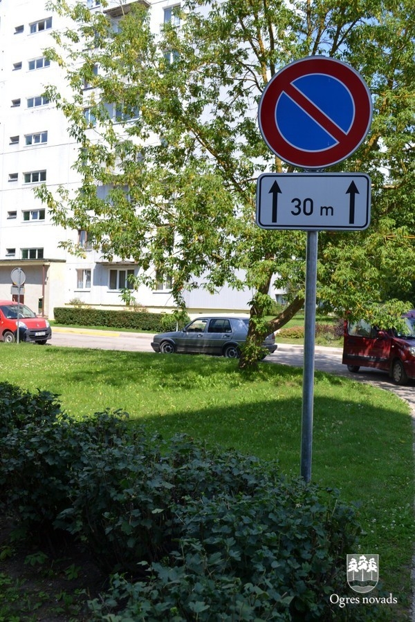 Atrisināts Zilokalnu pr.16 un 18 māju stāvvietu jautājums