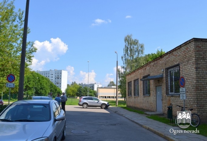 Atrisināts Zilokalnu pr.16 un 18 māju stāvvietu jautājums