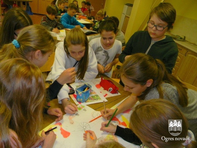 Ogres sākumskolas 4.c klase uzvar zīmējumu konkursā
