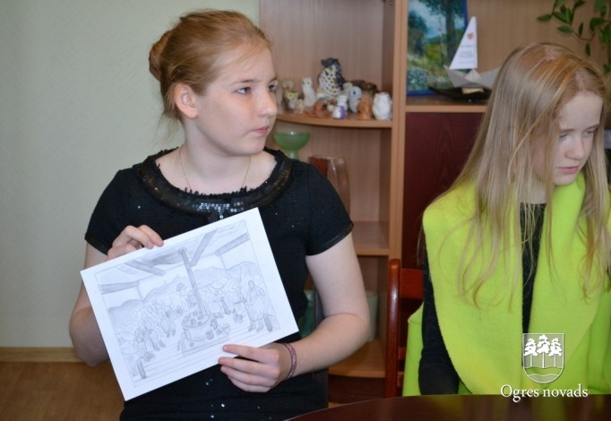 Apbalvo zīmējumu konkursa “No mājām izraidītie” uzvarētājus