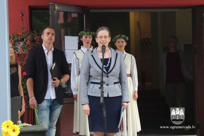 Skolas gaitas Ogres novadā sākušās