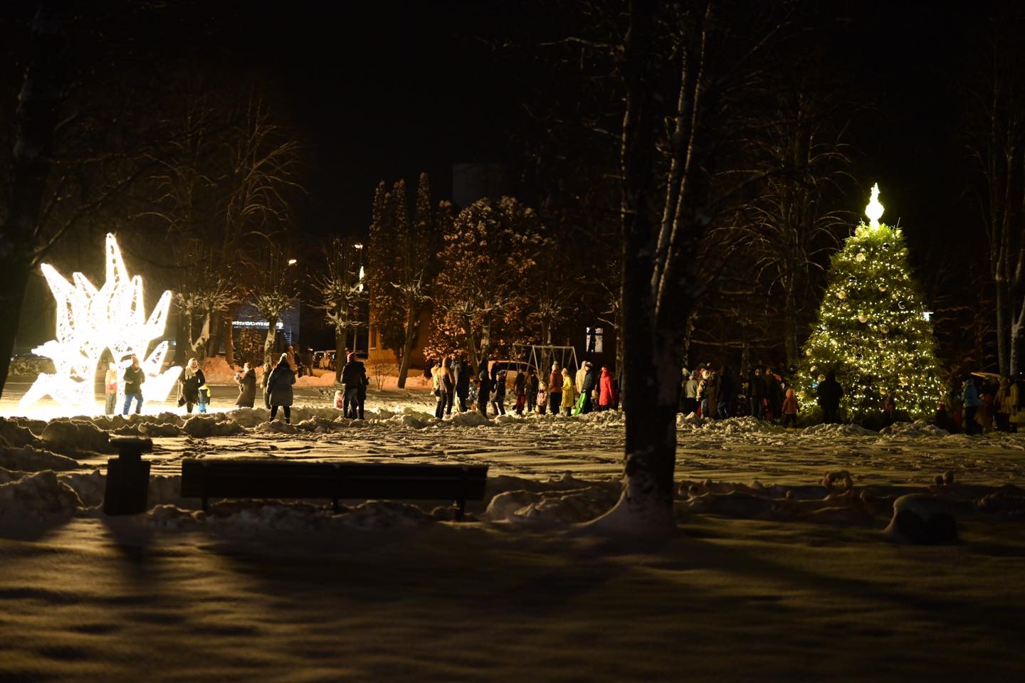 Ziemassvētku egles iedegšana Ķegumā 03.12.2023.