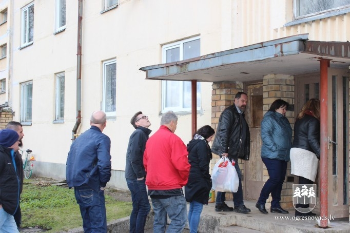 Ogrē viesojās zviedru labdarības veikalu vadītāju delegācija