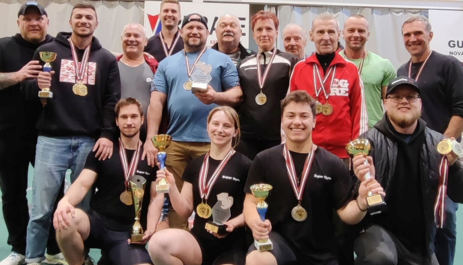 Sporta kluba “Rembate” pārstāvji ar lieliskiem rezultātiem startējuši Gulbenes čempionātā svaru stieņa spiešanā guļus