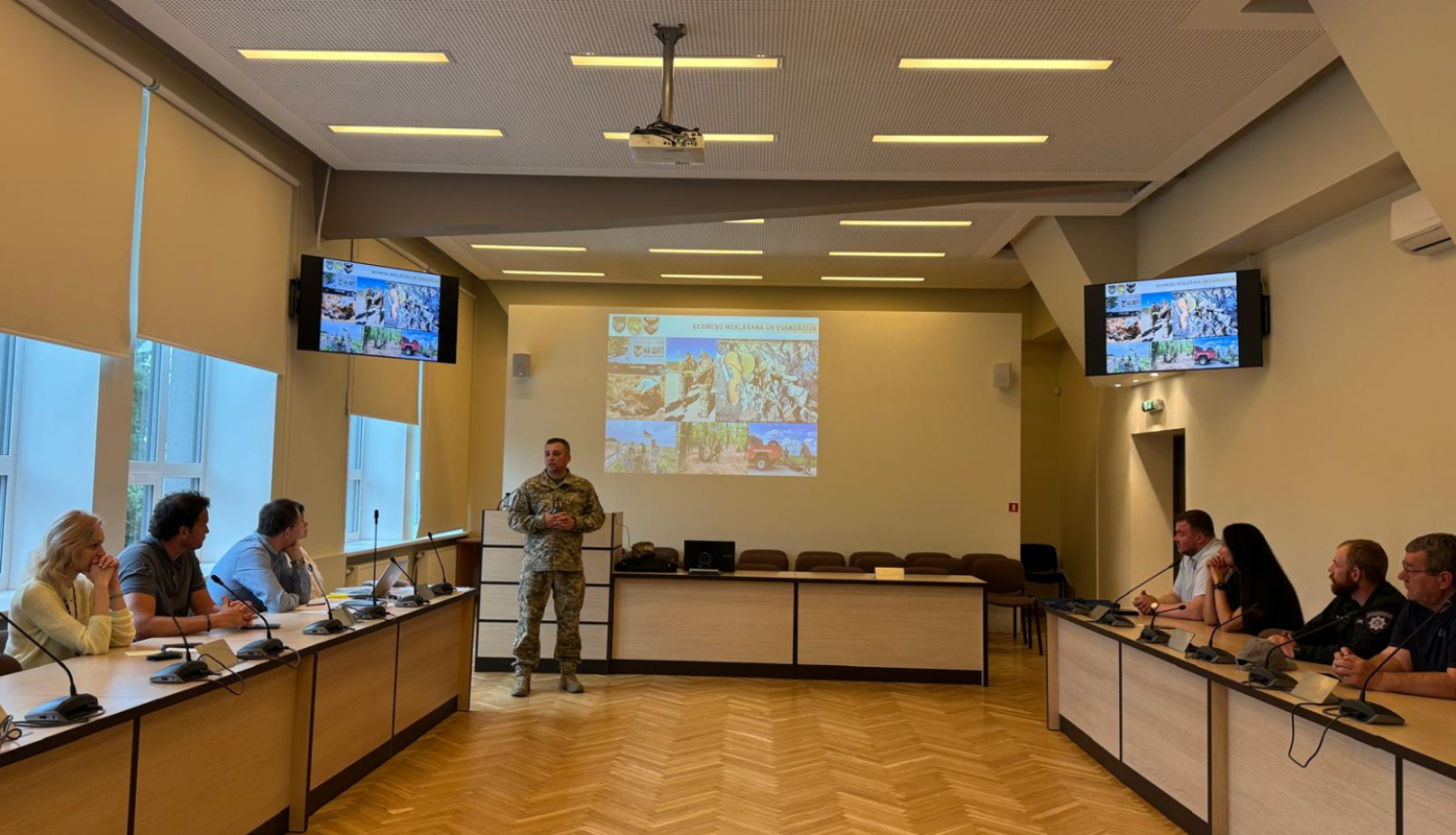 Ogrē viesojas augsta ranga Ukrainas civilmilitārās jomas pārstāvji