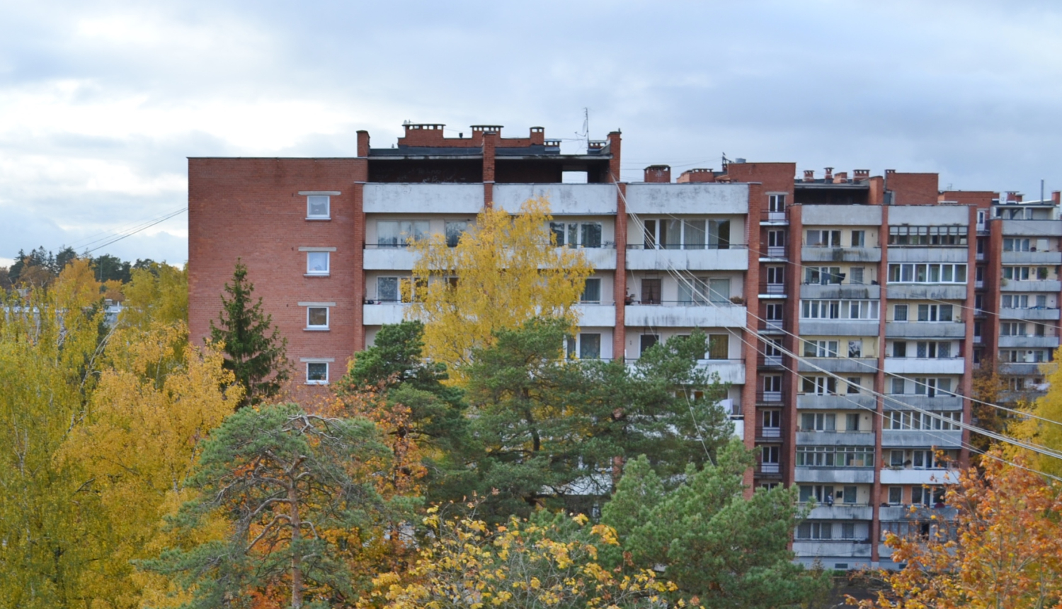 Turpinās dzīvojamo māju pārvaldīšanas tiesību nodošanas process