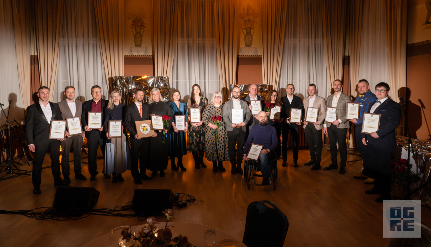 Uzņēmēju kopbilde pasākumā "Gada balva uzņēmējdarbībā 2025" Sanatorijā "Ogre" 2026. gada 27. februārī