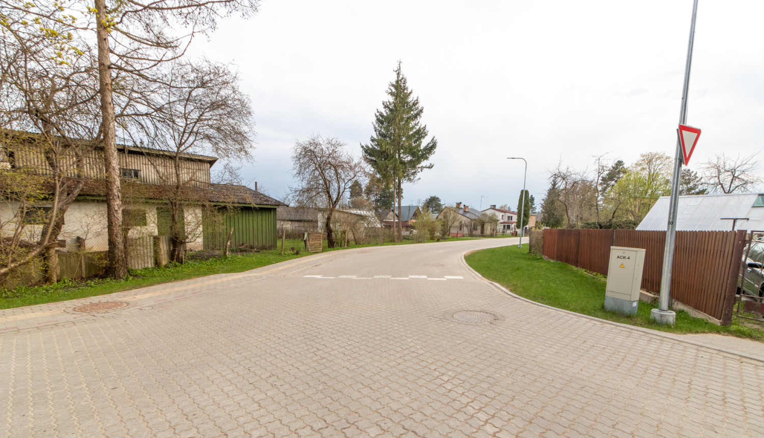 Kartonfabrikas rajonā turpinās apjomīgi ielu rekonstruēšanas darbi