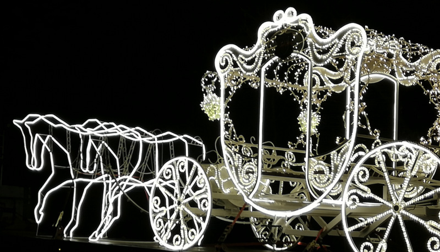 Ogrē Ziemassvētku sajūtas uzburs Katrīnas I kariete