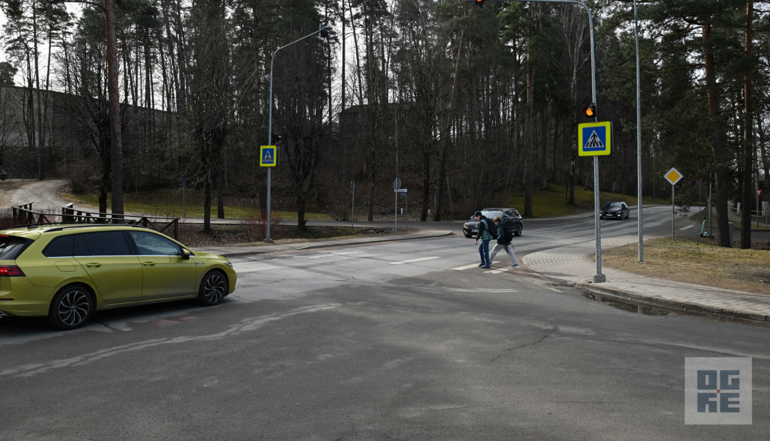 Krustojums un gājēju pāreja iepretim Ogres Mūzikas un mākslas skolai, kur skolēni dodas uz Ogres Kalna pamatskolu