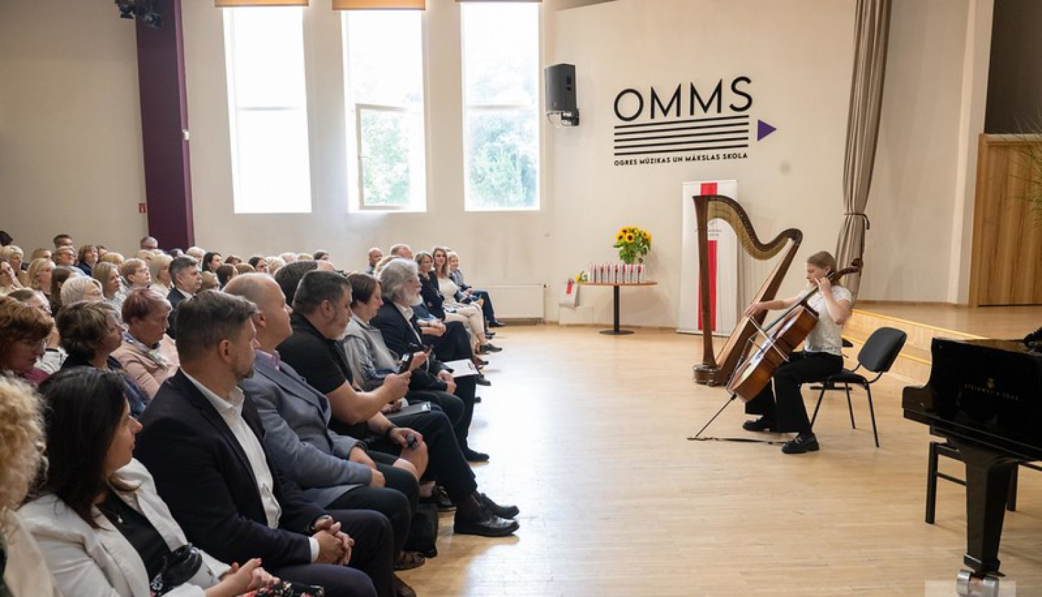 Ogrē pulcējās Latvijas profesionālās ievirzes un vidējās profesionālās kultūrizglītības skolu vadītāji, lai kopīgi iesāktu jauno mācību gadu