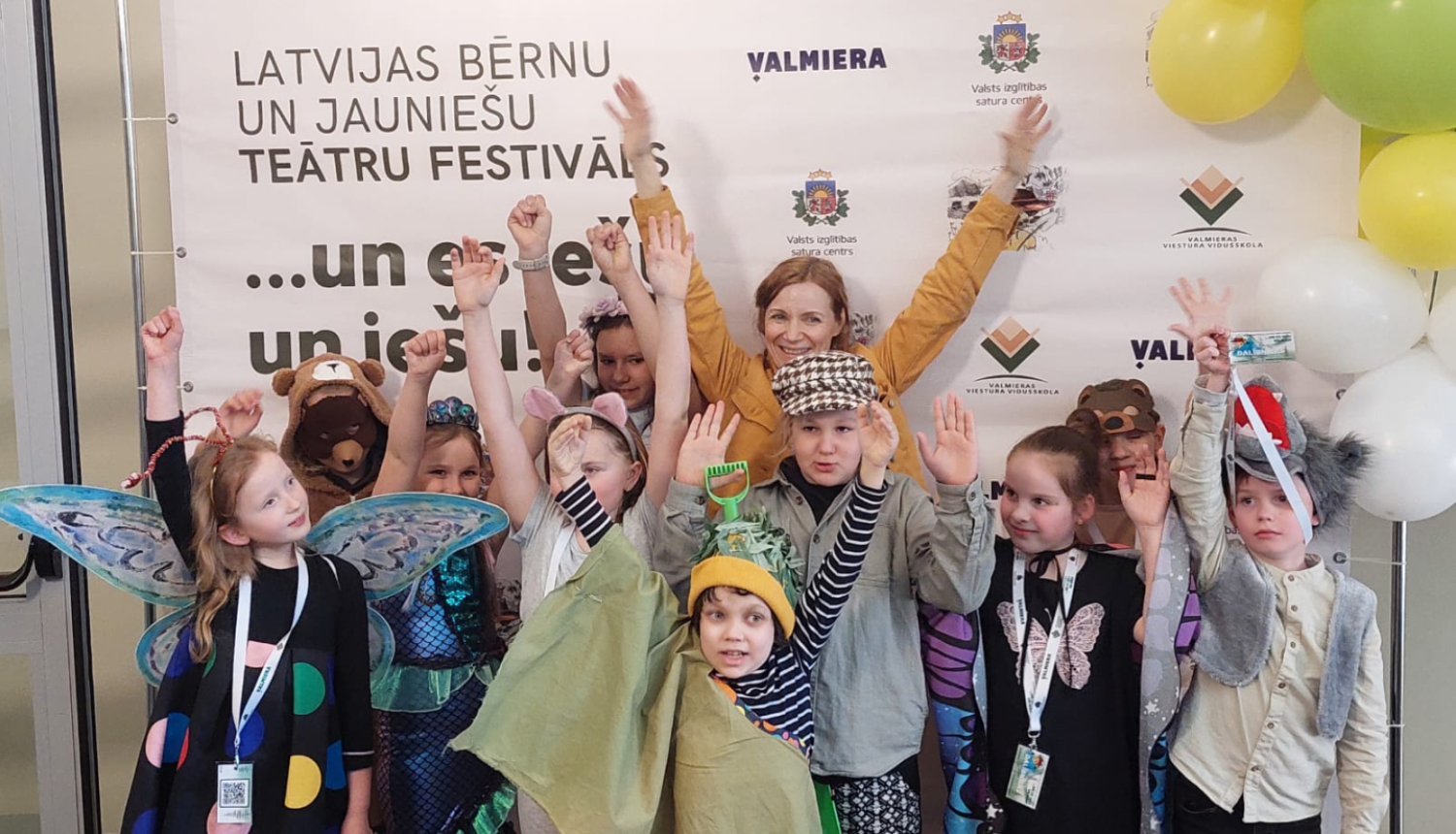 Ogres novada tajā pārstāvji  25.-26. aprīlī Valmieras Viestura vidusskolā notiekošajā XVIII Latvijas skolēnu teātru festivālā "... un es iešu un iešu!". 