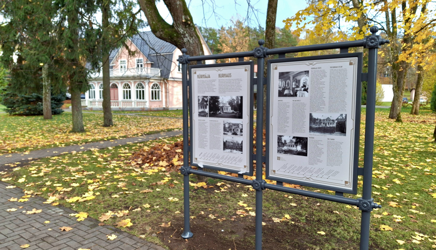 Pie Ogres Kūrmājas atklāts informatīvais stends