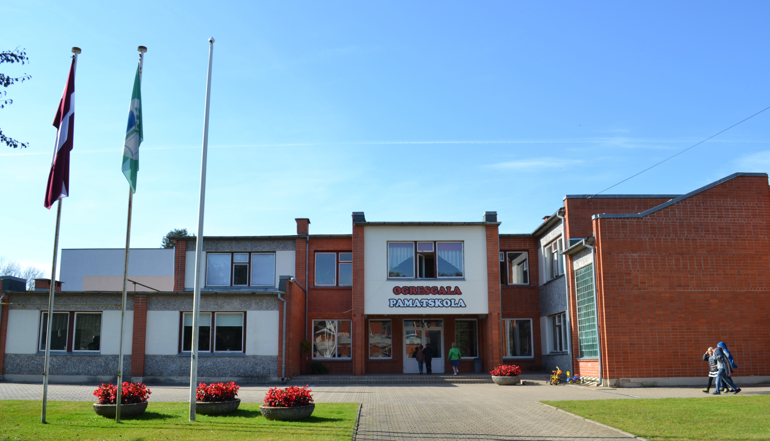 Ogresgala pamatskola aicina darbā bioloģijas skolotāju