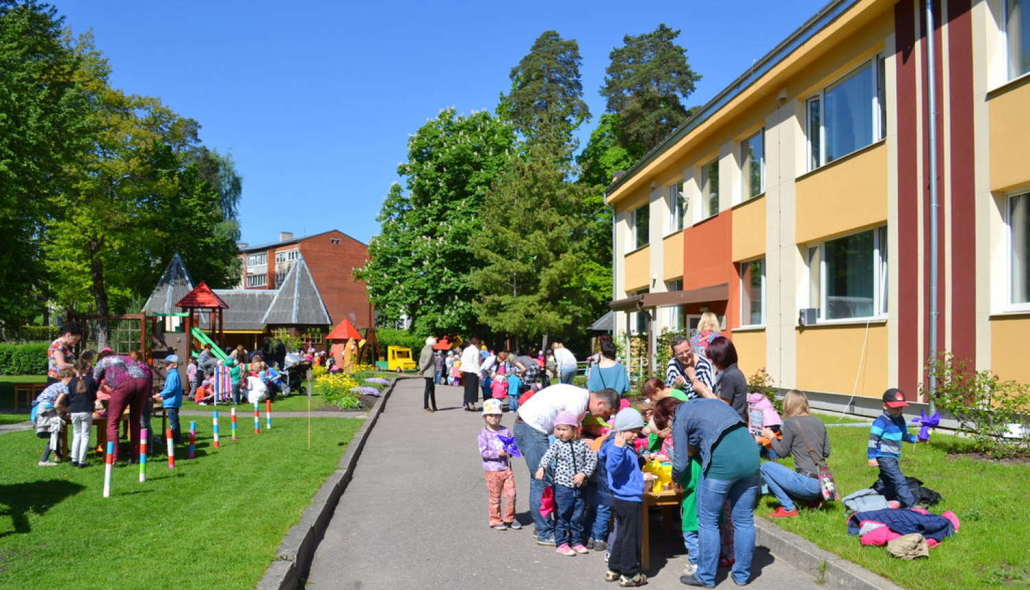 Apzina vecākus, kuru bērni uzsāks bērnudārza gaitas