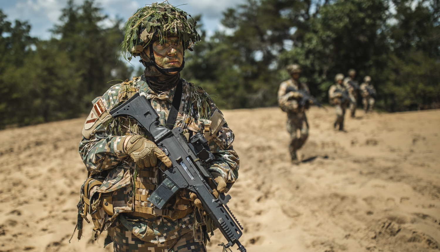 Aicina rezerves karavīrus  piedalīties militārajās mācībās