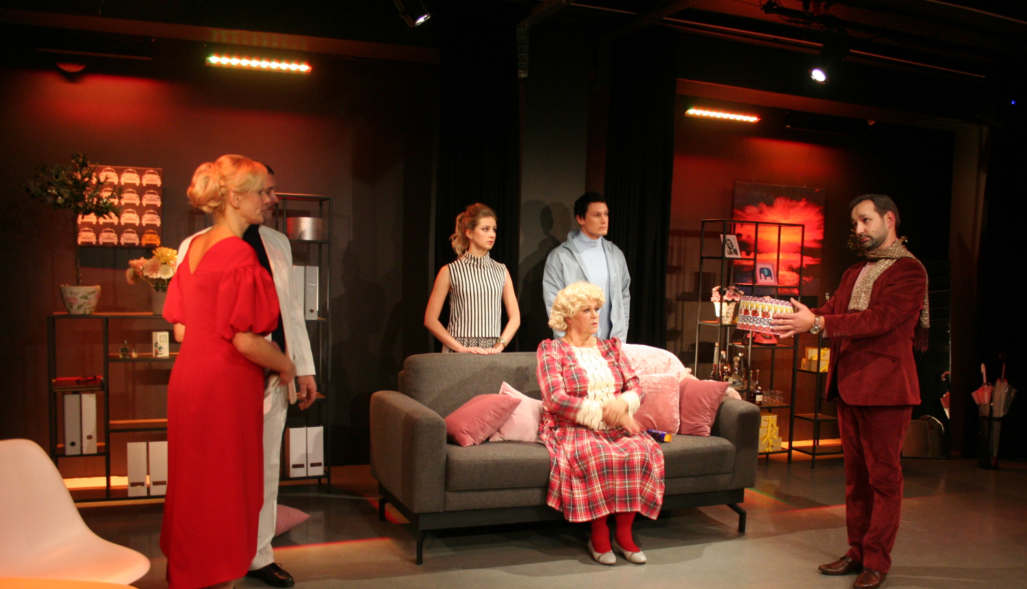 Pārdošanā biļetes uz Ogres teātra izrādēm martā