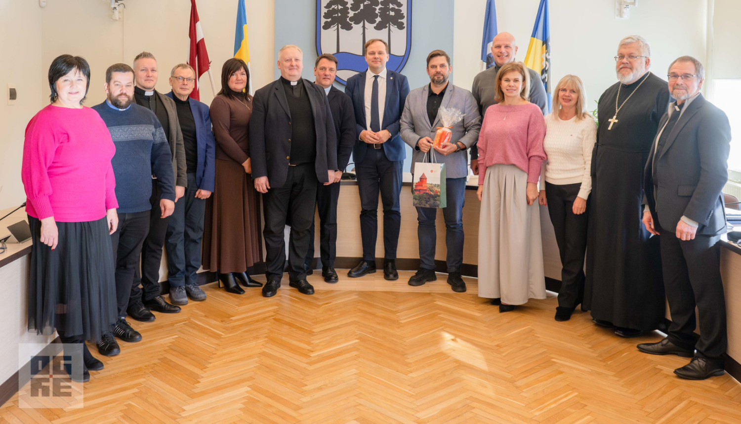 Siguldas pašvaldības un reliģisko konfesiju pārstāvji Siguldas pašvaldības pārstāvji Ogrē iepazīstas ar reliģisko lietu komisijas darbu