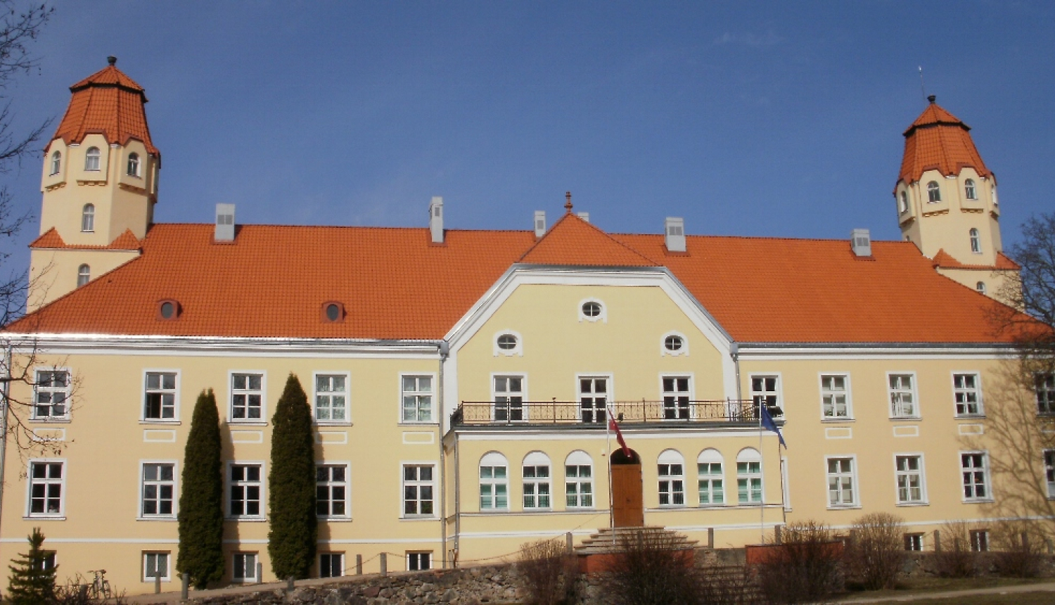 Suntažu vidusskola uz noteiktu laiku aicina darbā pirmsskolas skolotāju