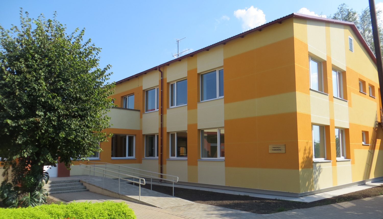 Madlienas VPII „Taurenītis” aicina darbā medicīnas māsu