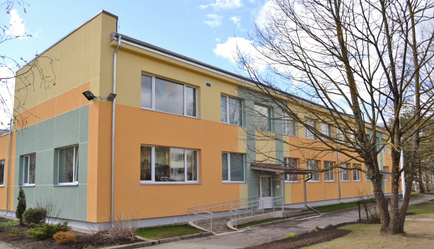 Ogres VPII “ Zelta sietiņš ” aicina pieteikties pirmsskolas iestādes medmāsas vakancei