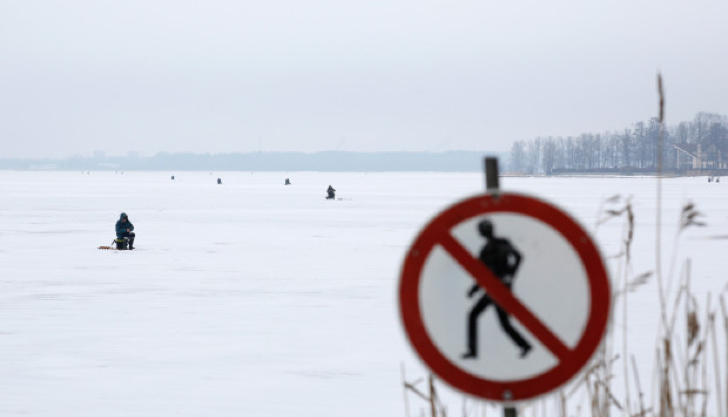 Aizliegts atrasties uz visu Ogres ūdenstilpju ledus (aktualizēts)