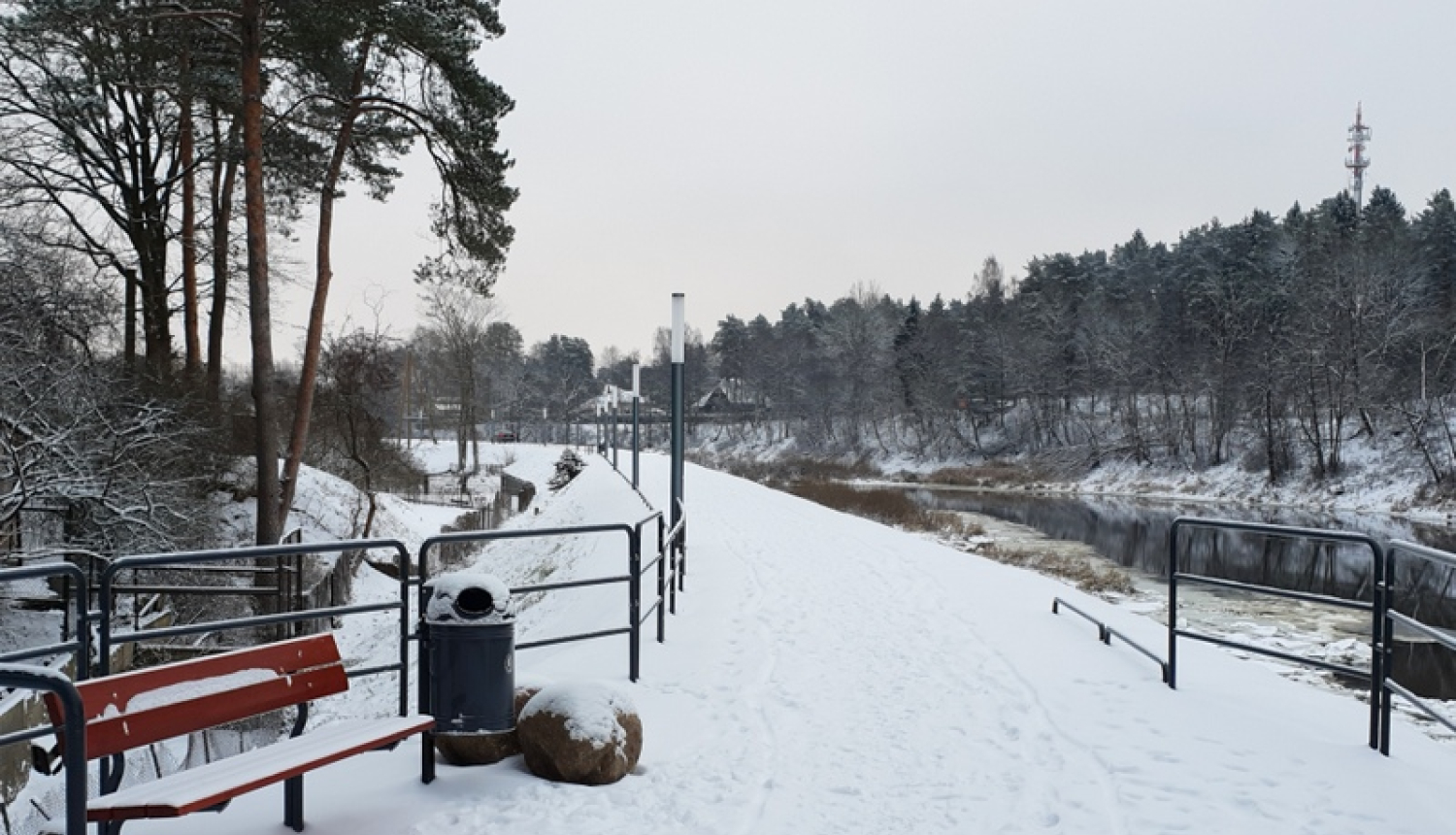 Aizsargdambis Brīvības ielā