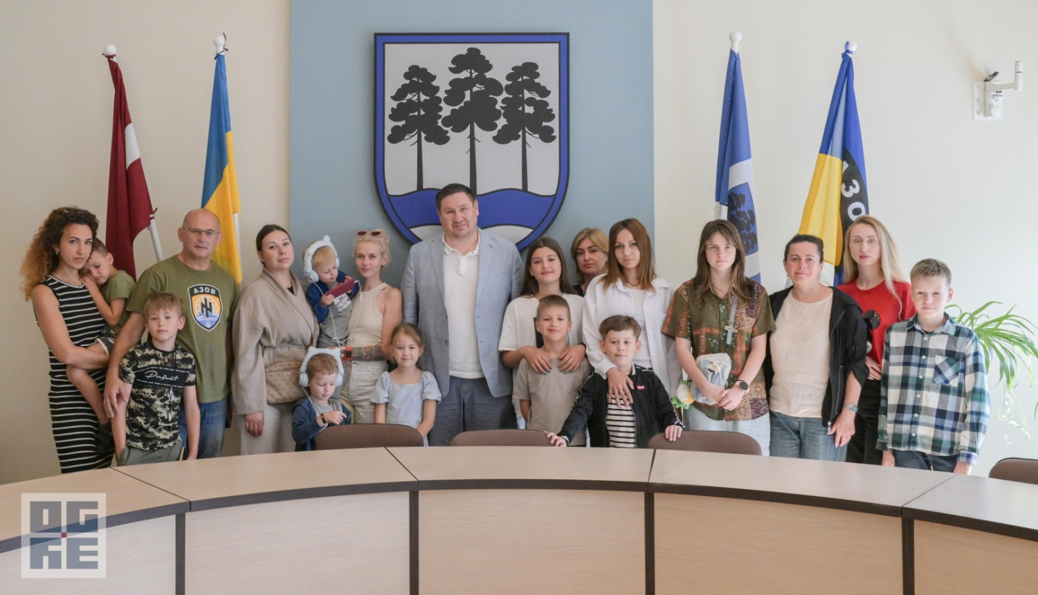 Ogres novada pašvaldībā viesojas Marjampoles aizstāvju atraitnes un bērni