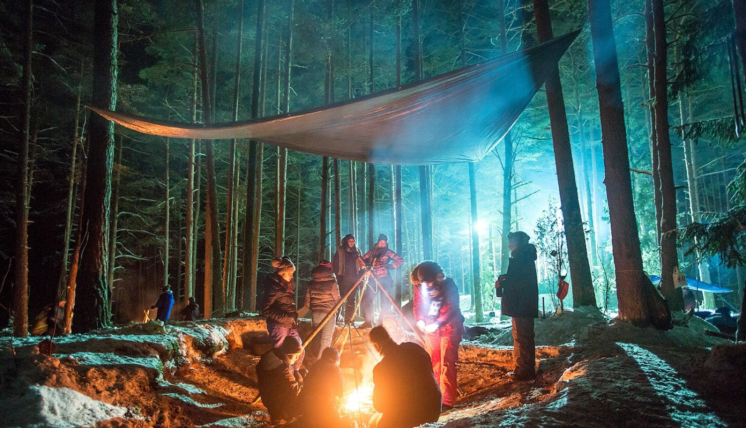 Jaunieši nometnē “Baltais vilks” izzina strēlnieku laika vēsturi