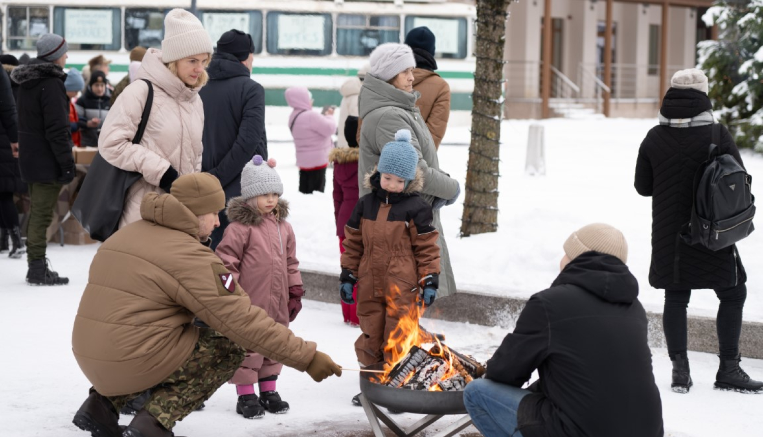 Dalībnieki barikāžu atceres pasākumā Ogrē 01.2024.