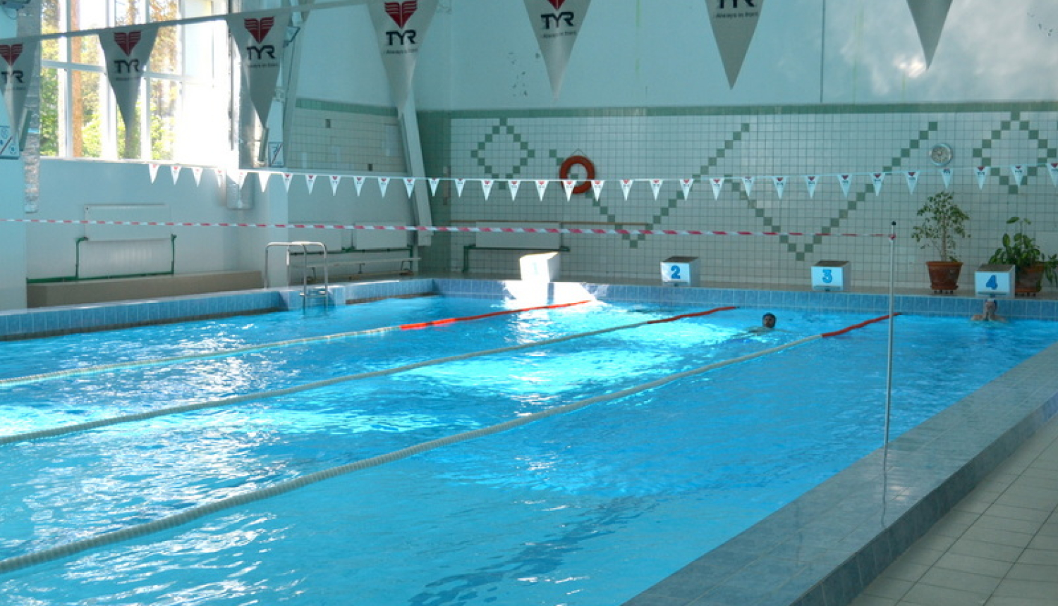 Uz laiku tiek pārtraukta peldbaseina “Neptūns” darbība